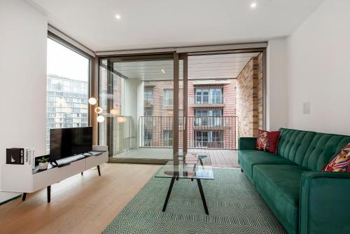 Foto Lux and Large 2 bed Battersea Power Station 1