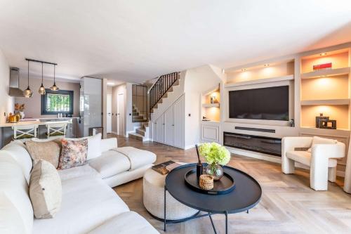 Modern Andalusian 2BR in MIjas Golf Pool & BBQ