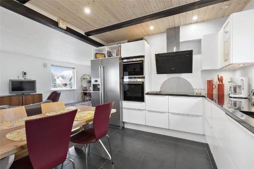 Dapur atau dapur kecil di 12231-Sjaellands-Odde-Rogerivej-2