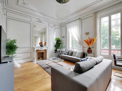 Magnificent Appt - 2BD 4P - Georges V Champs-Élysées