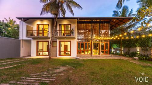 Κήπος έξω από το The Void 5 Bedroom Luxury Villa for 10 Guests
