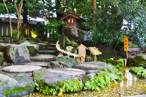 Taman di luar Ryokan Matsumuraya