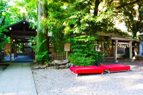 Taman di luar Ryokan Matsumuraya