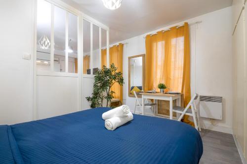 Splendid Studio Apartment Quartier Les Marais Free Netflix