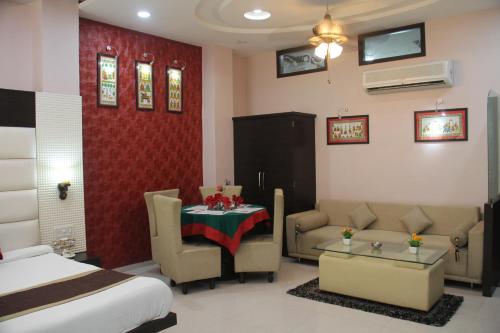 Posezení v ubytování Hotel Bhagyodaya Residency Bhilwara
