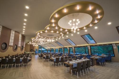 Restaurace v ubytování Ayder Hasimoglu Hotel
