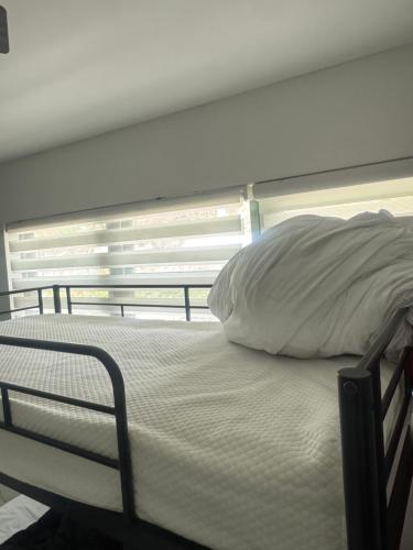 Ένα ή περισσότερα κρεβάτια σε δωμάτιο στο Lux Affordable Rooms