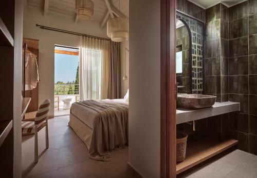 Ένα μπάνιο στο Villa Margie