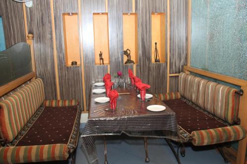 Posezení v ubytování Hotel Bhagyodaya Residency Bhilwara