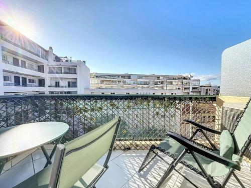 INTUITION Studio avec terrasse 3min Croisette