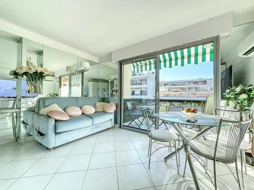INTUITION Studio avec terrasse 3min Croisette