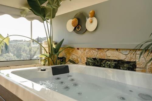 Gallery image of Julys House in Parga
