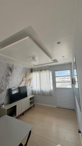 Μια τηλεόραση ή/και κέντρο ψυχαγωγίας στο Condomínio vivendas do Rio 2