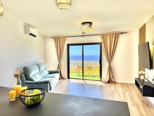 Paradise Ocean View Apartment with Terrace
