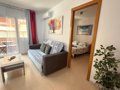 Apartamento en Centro Alicante junto al Mercado con terraza By Turihome