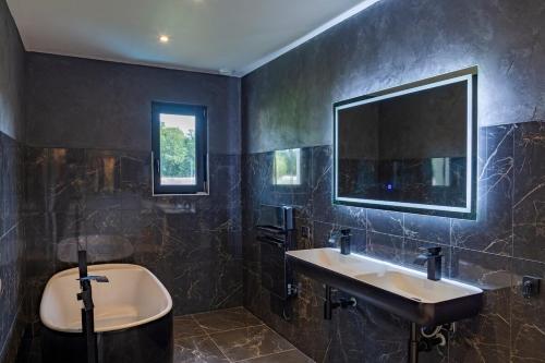 Et badeværelse på Villa Eco Chic