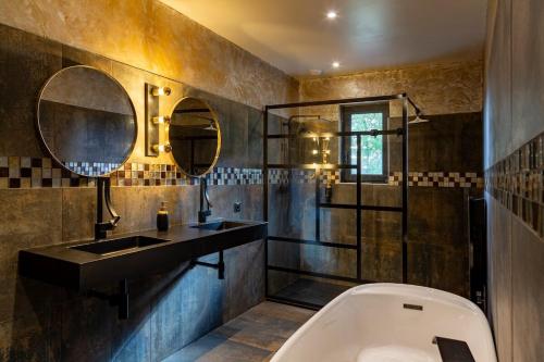 Et badeværelse på Villa Eco Chic