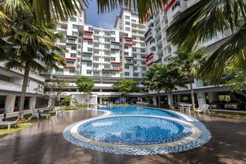 Πισίνα στο ή κοντά στο Serene Stay at Ehsan KLIA Sepang by HCK