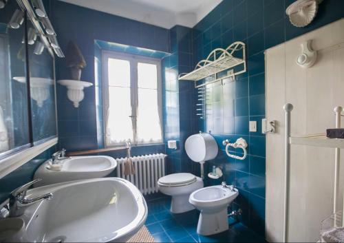 Ένα μπάνιο στο Casale Novilara