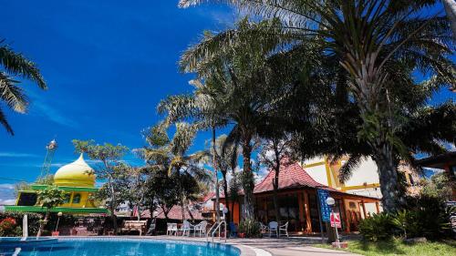 Piscina en o cerca de Ciptaningati Culture Hotel Batu