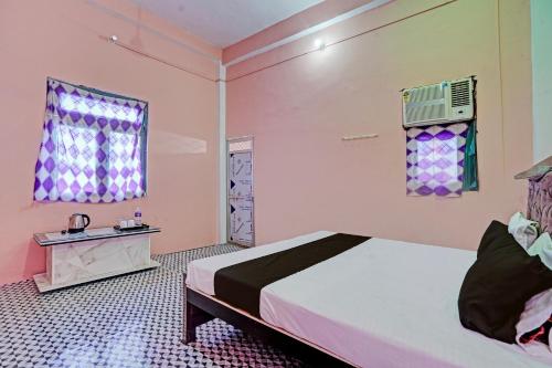 Fotografie z fotogalerie ubytování OYO Raghav hotel and banquet hall v destinaci Jhinjhak