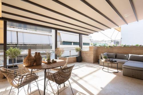 3BR Private House with 3 Bathrooms & Amazing Balcony