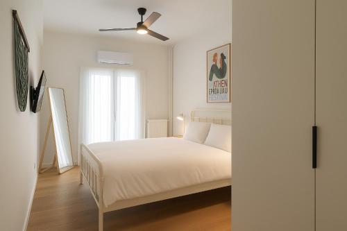 1BR Designer Apt Next To Metro & 15 minutes to Acropolis