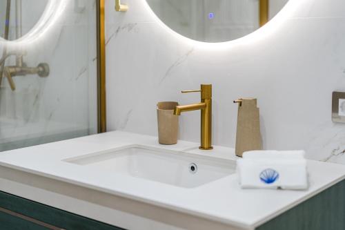 Ένα μπάνιο στο SeaShell Suites