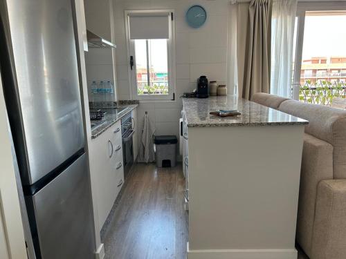 Bright accommodation next to the Turia Gardens