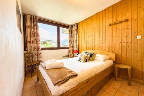 Stay in the heart of Chamonix close to the slopes