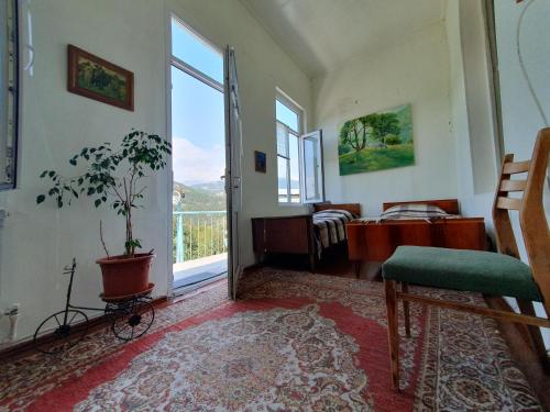 Imagen de la galería de SUNNY SWEET HOME, en Dilijan