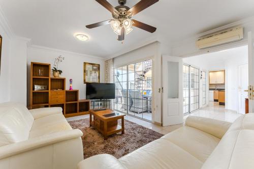 Terrazas del Duque II apartment