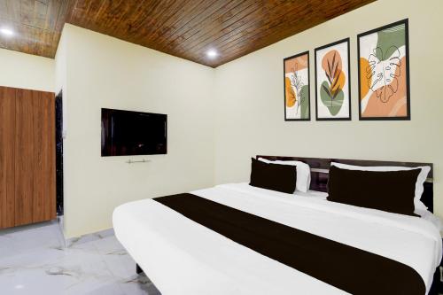 Gallery image of Super Collection O Srisailam Highway in Hyderabad