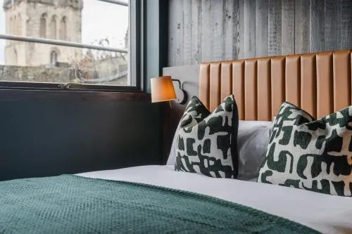 CODE - The Court, Edinburgh photo 5