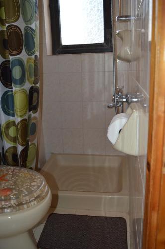Un baño de Nancy Rooms