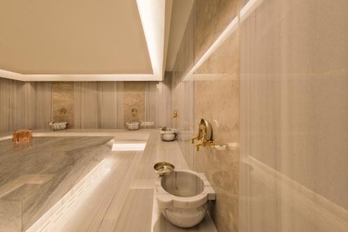Prive Side Suite & Spa hotelにあるバスルーム