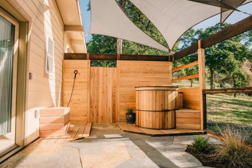 Сад в The Oak Meadows Guest House