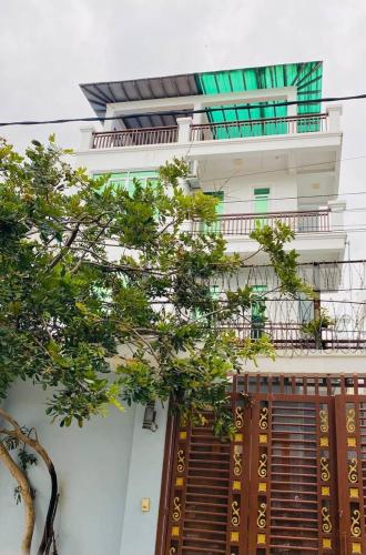 J Guesthouse and Restaurant