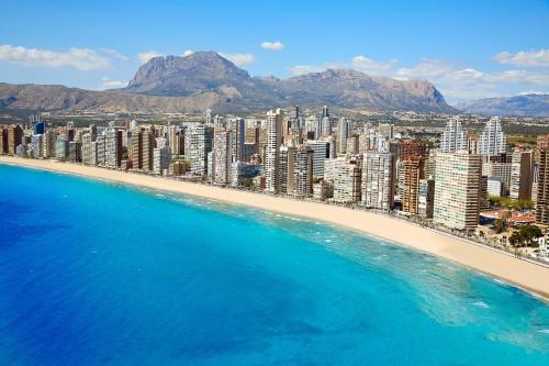 Av. Mediterraneo Apartments - by Welcomely, Olive.