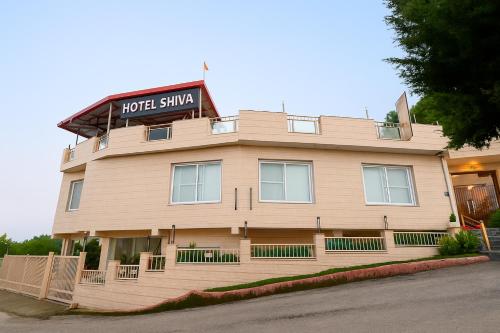 El edificio en el que está el hotel