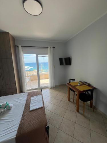 Geomelos Theodoros Apartments