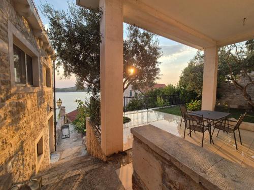 Saint Lucy Apartment