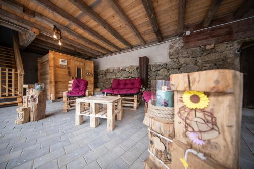 Ein Sitzbereich in der Unterkunft Waldviertel-Auszeit