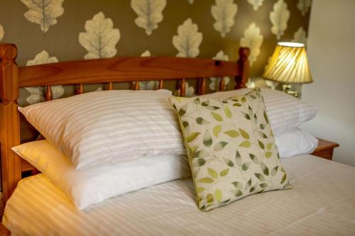 Katil atau katil-katil dalam bilik di 1 Bed in Two Waters Foot oc-a27332
