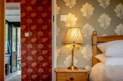 Katil atau katil-katil dalam bilik di 1 Bed in Two Waters Foot oc-a27332