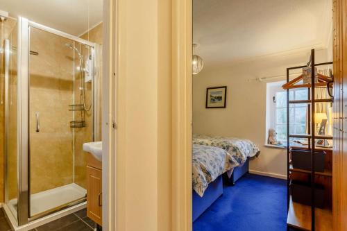Bilik mandi di 2 Bed in Two Waters Foot oc-s27334