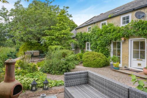 a garden in front of a house at 3 Bed in Netherton oc-w32951 in Alnham