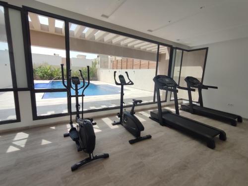 Coquet appartement avec piscine à 10min de l'aéroport Tunis - family only