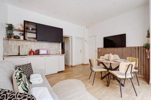"Cozy Apartment 1BDR 4P – Paris 8th Saint-Lazare