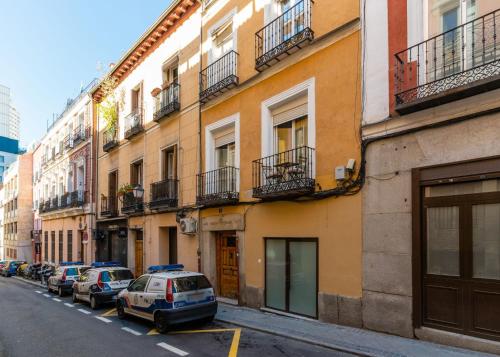 Modern apartment-2Bedrooms 2Baths-Malasaña